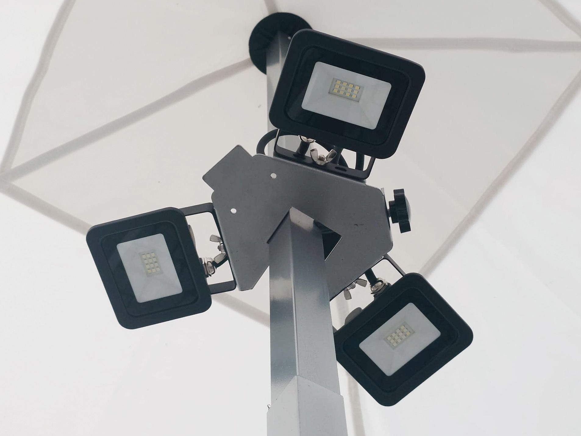 Osvětlení do stanu 3 bodové